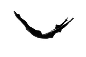 Modèle danseuse noir et blanc ombres nu Gérard Vallet photographe